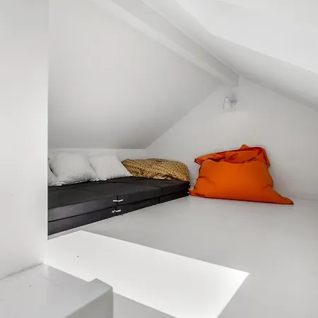 בית נופש 3 Bedroom Gorgeous Home In Aakirkeby *
