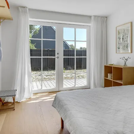 3 Bedroom Gorgeous Home In Aakirkeby Vester Somarken